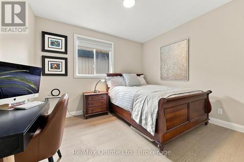 61 Hastings Park Drive, Belleville (Belleville Ward), ON 