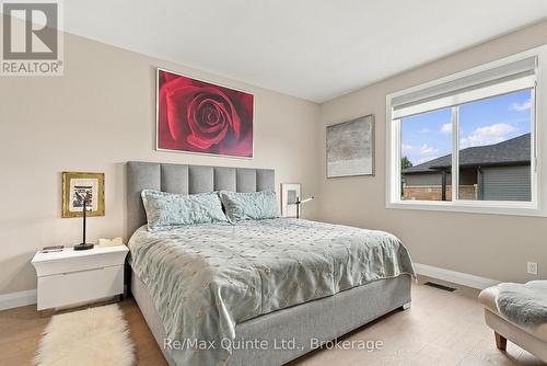 61 Hastings Park Drive, Belleville (Belleville Ward), ON 