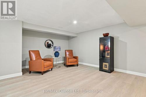 61 Hastings Park Drive, Belleville (Belleville Ward), ON 
