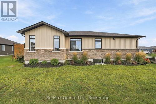 61 Hastings Park Drive, Belleville (Belleville Ward), ON 