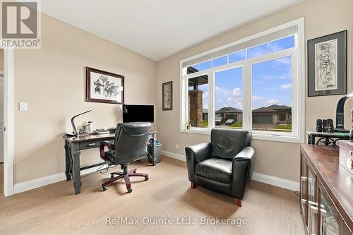61 Hastings Park Drive, Belleville (Belleville Ward), ON 