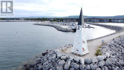 Lighthouse Point - 288 Mariners Way, Collingwood, ON 