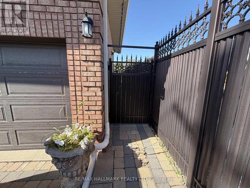 BSMT - 190 FALSTAFF AVENUE , Toronto, Ontario M6L 3C3 2