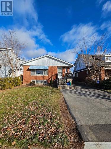 LOWER - 707 HORTOP STREET , Oshawa, Ontario L1G 4N7 2