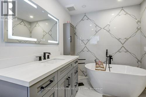 2183 Birchleaf Lane, Burlington, ON 