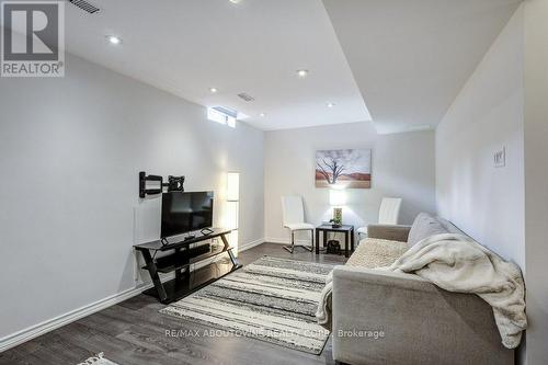 2183 Birchleaf Lane, Burlington, ON 