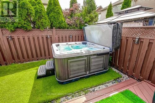 2183 Birchleaf Lane, Burlington, ON 