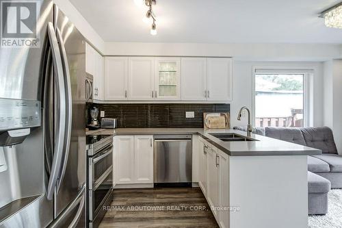 2183 Birchleaf Lane, Burlington, ON 