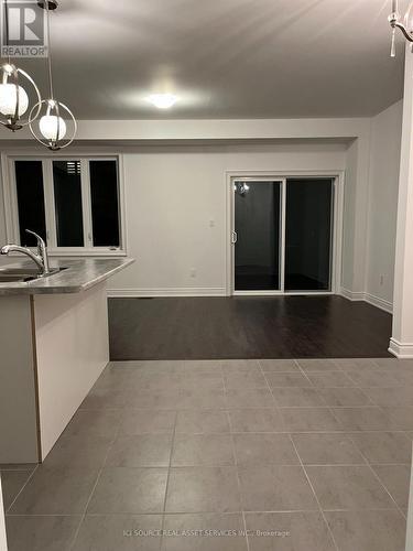 8 AUTUMN DRIVE , Wasaga Beach, Ontario L9Z 0K7 4