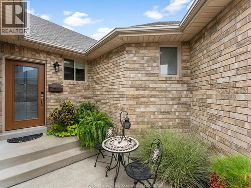 28 Mettawas Lane, Kingsville, ON 