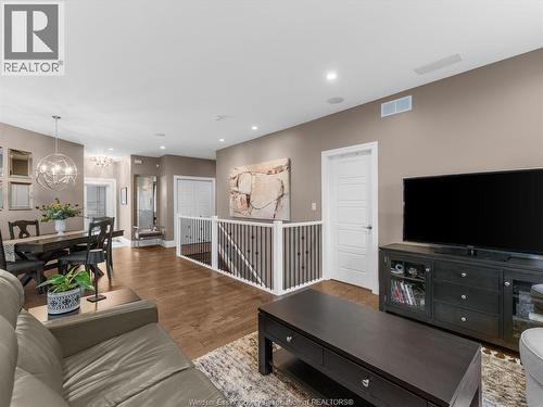 28 Mettawas Lane, Kingsville, ON 