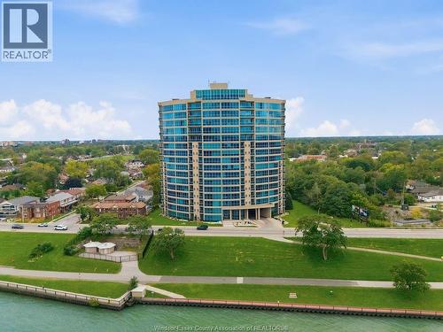 1225 RIVERSIDE DRIVE Unit# 801  Windsor, ON N9A 0A2