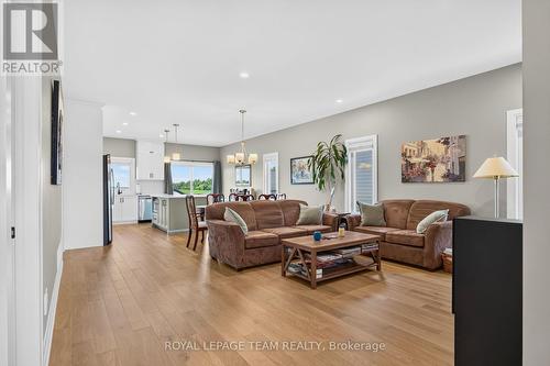 816 Namur Street, Russell, ON 