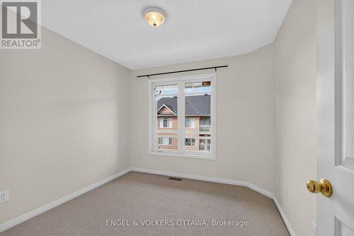 121 Quito Private, Ottawa, ON 