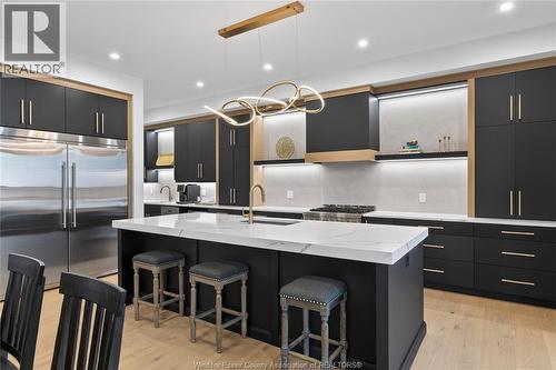 2549 Mayfair Avenue South, Lasalle, ON 