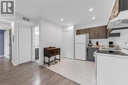 28 Victoria Avenue N Unit# 311, Hamilton, ON 
