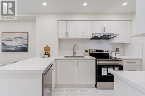 33 Lorna Rae Boulevard, Toronto, ON 