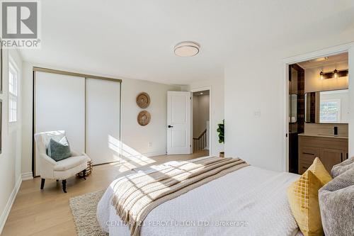 33 Lorna Rae Boulevard, Toronto, ON 