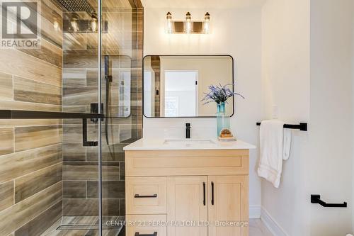 33 Lorna Rae Boulevard, Toronto, ON 