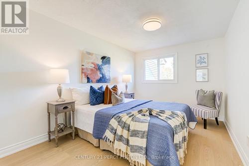 33 Lorna Rae Boulevard, Toronto, ON 