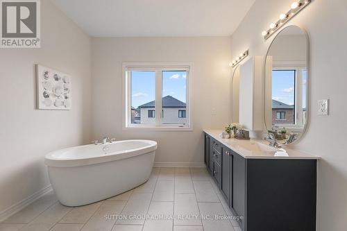 7 Priory Drive, Whitby, ON 
