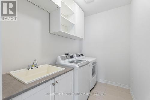 7 Priory Drive, Whitby, ON 