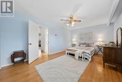 Primary bedroom - 