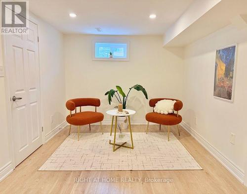 315 Roywood Crescent, Newmarket, ON 