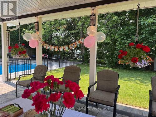 315 Roywood Crescent, Newmarket, ON 