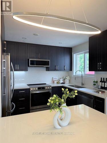 315 Roywood Crescent, Newmarket, ON 