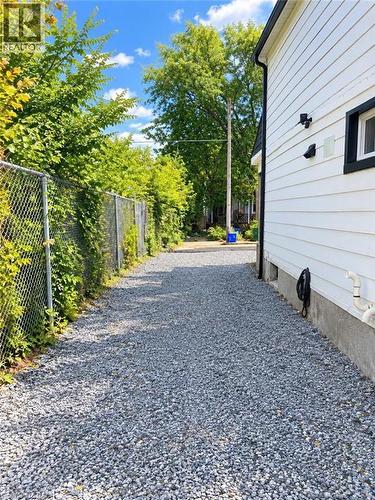 163 Eastbourne Avenue, Hamilton, ON 