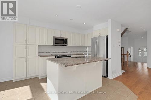 Kitchen - 106 Calvington Avenue, Ottawa, ON 