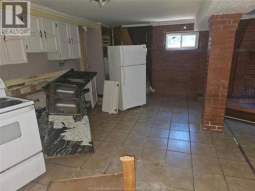 931 Campbell Ave, Windsor, ON 