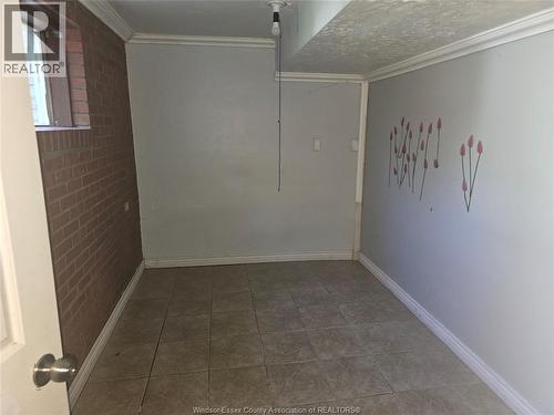 931 Campbell Ave, Windsor, ON 