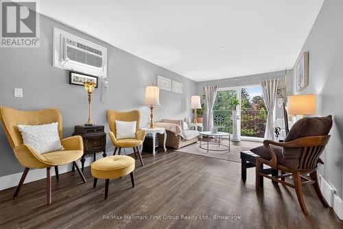 10 Lincoln Street, Ajax (Central West), ON 