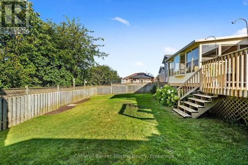 1988 Mapleridge Drive, Peterborough (Monaghan Ward 2), ON 