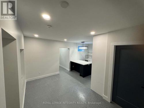2 - 50 CLARENDON AVENUE , Ottawa, Ontario K1Y 0P2 5
