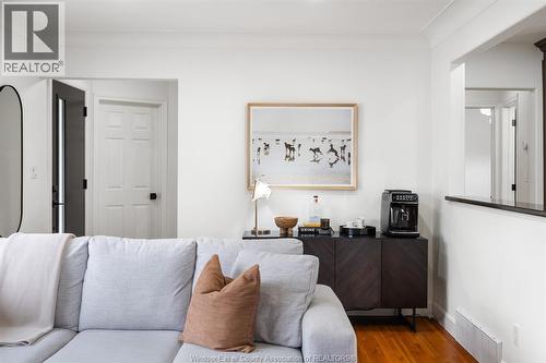 735 Lounsborough, Windsor, ON 