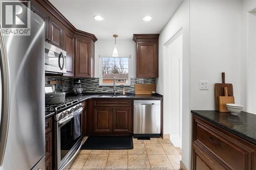 735 Lounsborough, Windsor, ON 