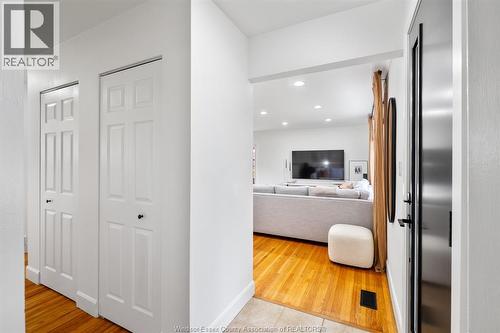 735 Lounsborough, Windsor, ON 
