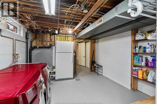 735 Lounsborough, Windsor, ON 