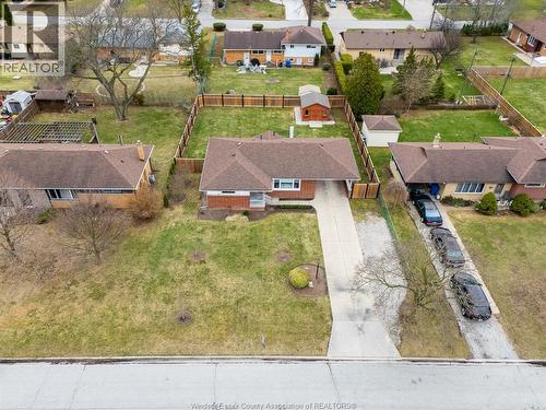 735 Lounsborough, Windsor, ON 