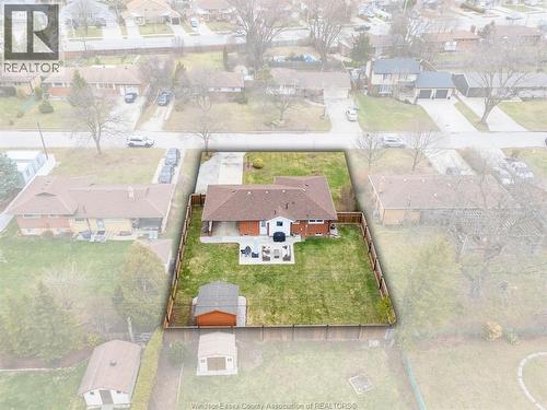 735 Lounsborough, Windsor, ON 