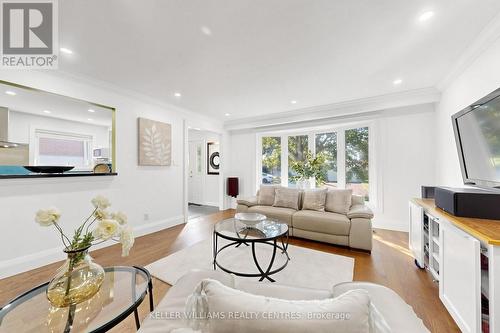 813 Grace Street, Newmarket, ON 