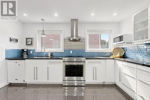 813 Grace Street, Newmarket, ON 