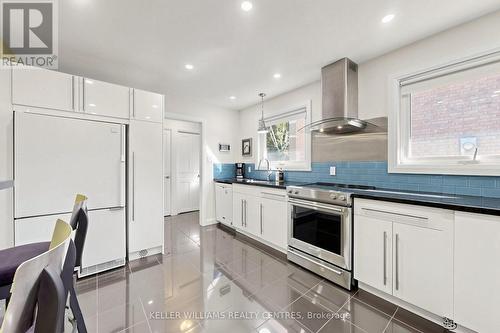 813 Grace Street, Newmarket, ON 