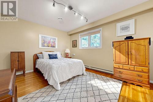 813 Grace Street, Newmarket, ON 