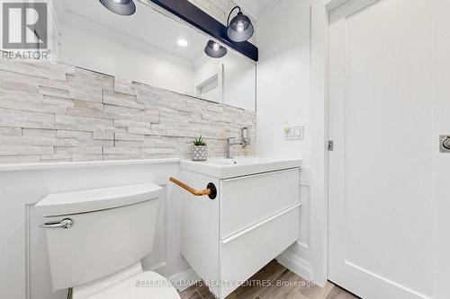 813 Grace Street, Newmarket, ON 