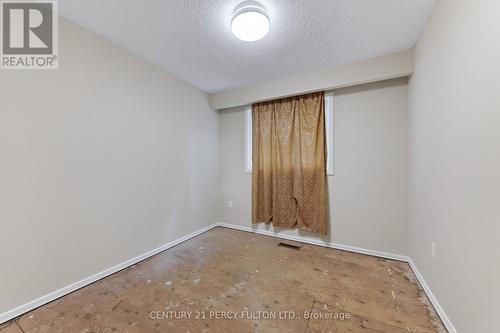 11 Aldergrove Circle, Barrie, ON 