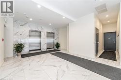 Lobby - 